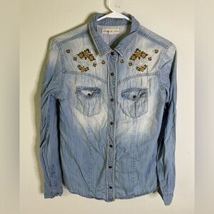 Starring at Stars denim distressed embroidered shirt
